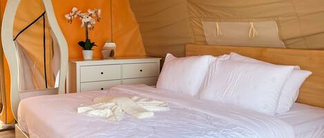 Ferienhaus, Balkon, Strandblick | 1 Schlafzimmer, kostenloses WLAN, Bettwäsche