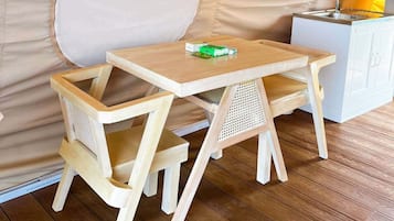 Maison, balcon, vue plage | 1 chambre, Wi-Fi gratuit, draps fournis