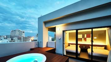 Suíte, para não fumantes, sauna seca (With private sauna and jacuzzi) | Terraço/pátio