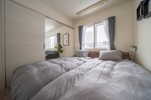 1 dormitorio, escritorio, tabla de planchar con plancha y wifi gratis