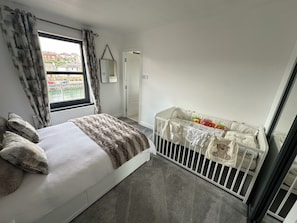 2 bedrooms, iron/ironing board, travel cot, WiFi