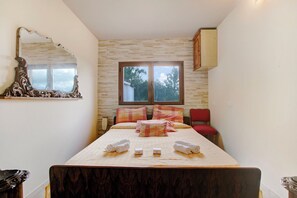 2 Schlafzimmer, Bügeleisen/Bügelbrett, kostenloses WLAN, Bettwäsche