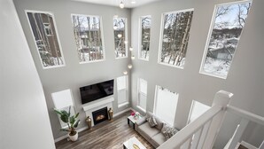 Smart TV, fireplace - LE'S SINGLE HOUSE WITH LAKE VIEW (Anchorage)