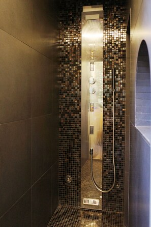 Steam room  - Porta Nuova Suites (Milan)