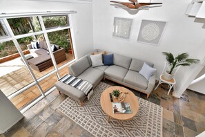 تلفزيون، كُتُب