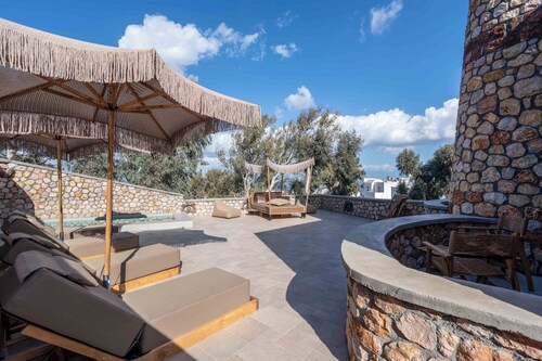 Pithos apartments is a complex of 5 full equipped apartments