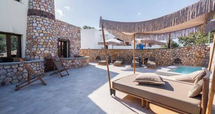 Pithos apartments is a complex of 5 full equipped apartments