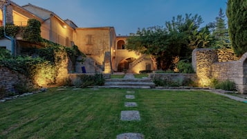 Villa Exclusive, salle de bains privée, vue parc (entière) | Entrée de l’hébergement
