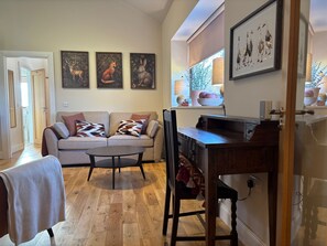 Interior - Apartment 473 - Kylemore - sleeps 2 guests  in 1 bedroom (Kylemore)