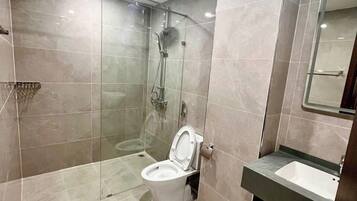 Grand Apartment | Bathroom | Hair dryer