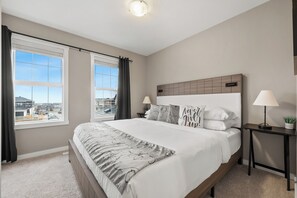 3 bedrooms, iron/ironing board, free WiFi, bed sheets