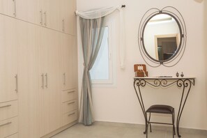 Interior - Pithos apartments is a complex of 5 full equipped apartments (Thira - Santorini)