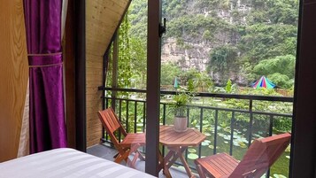 Deluxe-Bungalow, Bergblick | Minibar, Verdunkelungsvorhänge, schallisolierte Zimmer, kostenloses WLAN