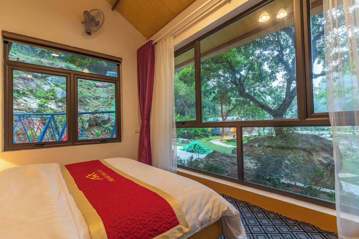 Villa Familiale, vue cour intérieure | Minibar, rideaux occultants, chambres insonorisées, Wi-Fi gratuit