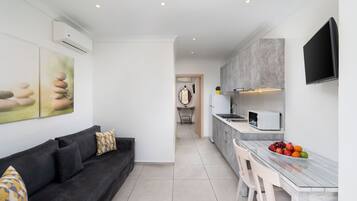 Älytelevisio, työhuone, tulostin