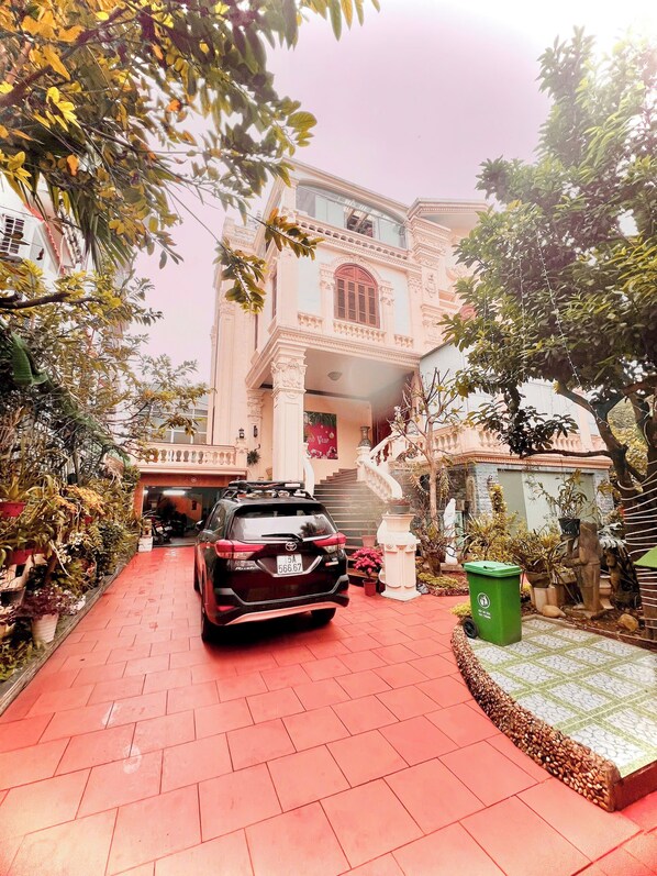 Bagian depan properti