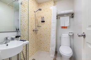 Bathroom - Homeinn Hotel (Weifang Xinhua Road Shengli East Street City Government Plaza) (Weifang)