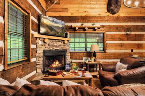 TV, peis, DVD-spiller og fotballspill