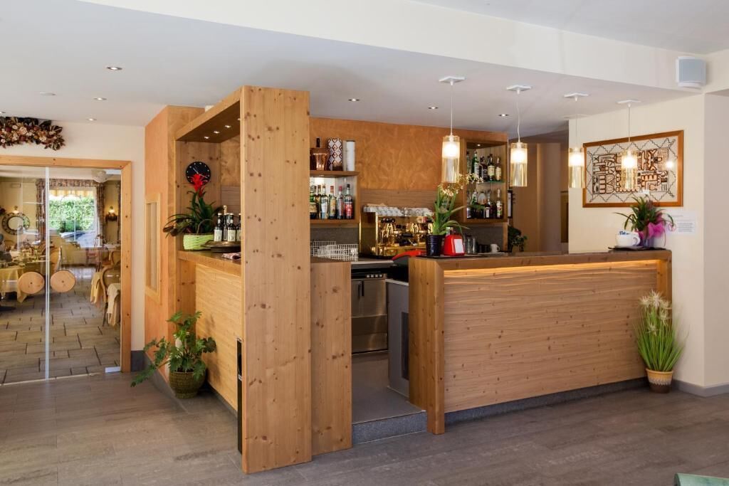 Bar (in der Unterkunft)