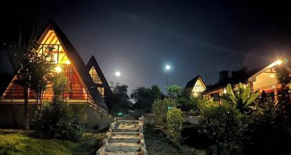 Topi Cottages (Perfect getaway for 3)