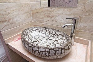 Ảnh chưa phân loại, 5 trong số 69 ảnh, nút