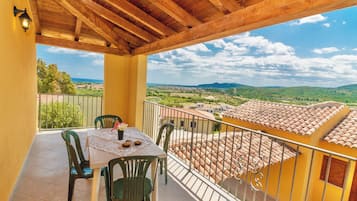 Apartment | Terrace/patio