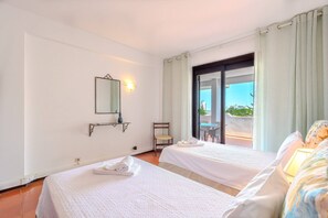 2 sovrum, strykjärn/strykbräda, internet och sängkläder