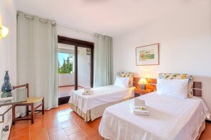 2 bedrooms, iron/ironing board, internet, bed sheets - Apartament Lima (Albufeira)