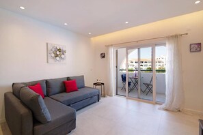 Living area - Apartment Max Tropical  by Sunnyway (Albufeira)