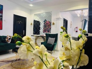 Family Apartment, Balcony, City View | Living area - El- Rey Luxury Apartment (Benin City)