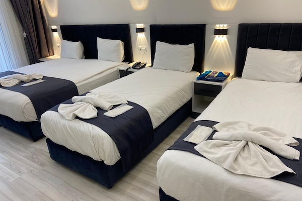 Laptop workspace, free WiFi