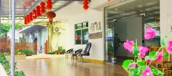 Danxia Shanyang Yuancun Inn (core scenic spot)