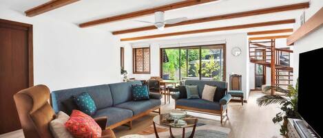 Televisión, oficina