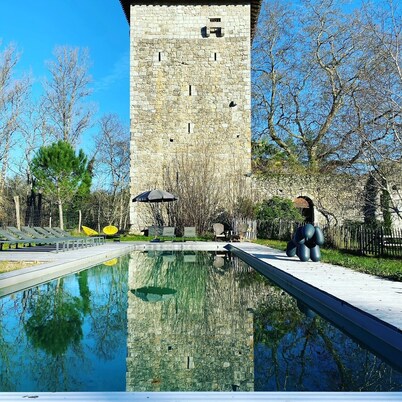 La tour d'avance: former hunting lodge of Henri IV, between Bordeaux and Agen