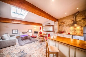 Comfort Apartment, Ensuite (Mimi Pinson) | Lounge