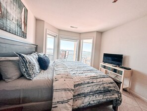 2 bedrooms, desk, iron/ironing board, travel cot