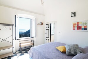 3 Schlafzimmer, Schreibtisch, Bügeleisen/Bügelbrett, kostenloses WLAN