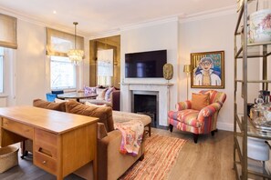 Apartment | 1 bedroom - The Chelsea Gem - Charming 1bdr With Balcony (London)