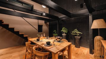 基础客房, 无烟房 (WOOD) | 迷你吧(备有免费物品)、特色装修、特色家居、免费 WiFi