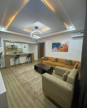 Living area - Cee- Jackson Apartment  (Benin City)