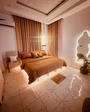 Deluxe Apartment, Balcony, City View | 1 bedroom, desk, laptop workspace, blackout drapes