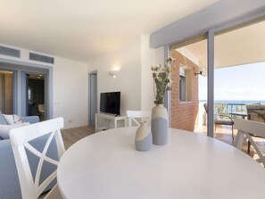 House, 2 Bedrooms, Terrace | Dining - Global Residencial Cap Salou 29726 (Salou)