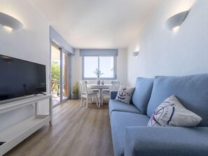 House, 2 Bedrooms, Terrace | Living area - Global Residencial Cap Salou 29726 (Salou)