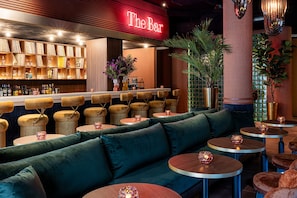 Bar (on property) - The Ostendian (Ostend)