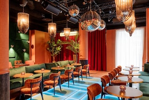 Bar (en la propiedad)