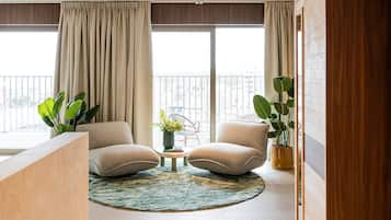 Unwind Suite | 1 多间卧室、遮光窗帘、免费 WiFi、床单