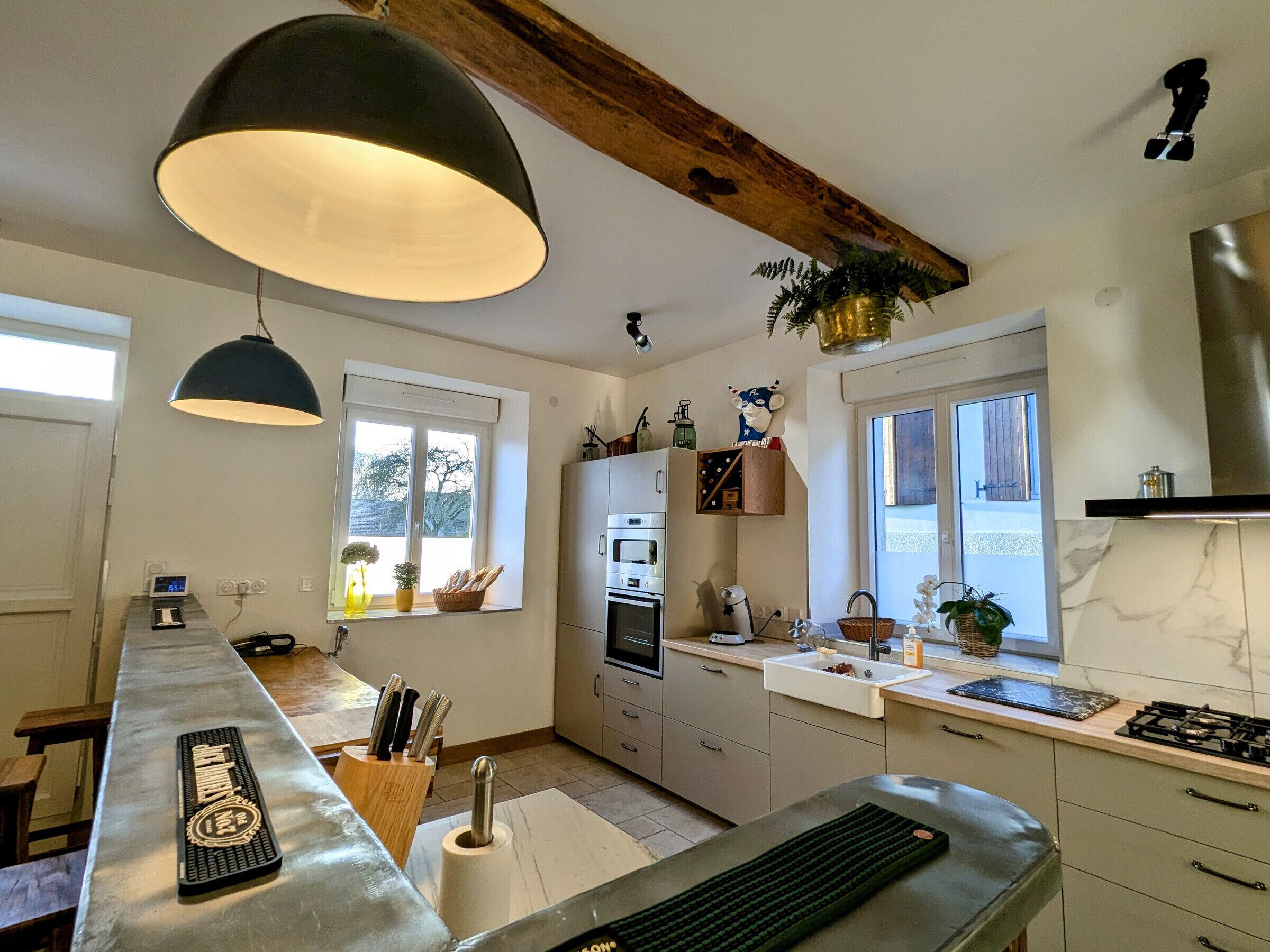 Réfrigérateur, micro-ondes, four, lave-vaisselle