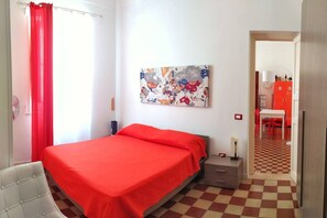 1 camera, ferro/asse da stiro, culla da viaggio, Wi-Fi
