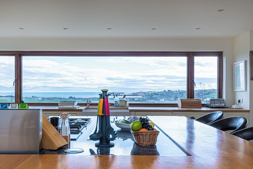 Stunning Abersoch Home with Hot Tub and Ocean Views