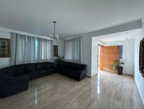 Living area - House / Santo Domingo Oeste / POOL (Santo Domingo)